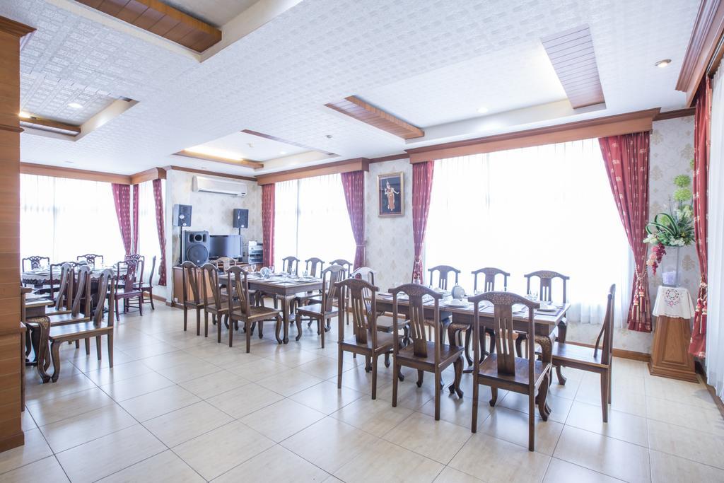 Juntra Resort & Hotel Nakhon Nayok Extérieur photo